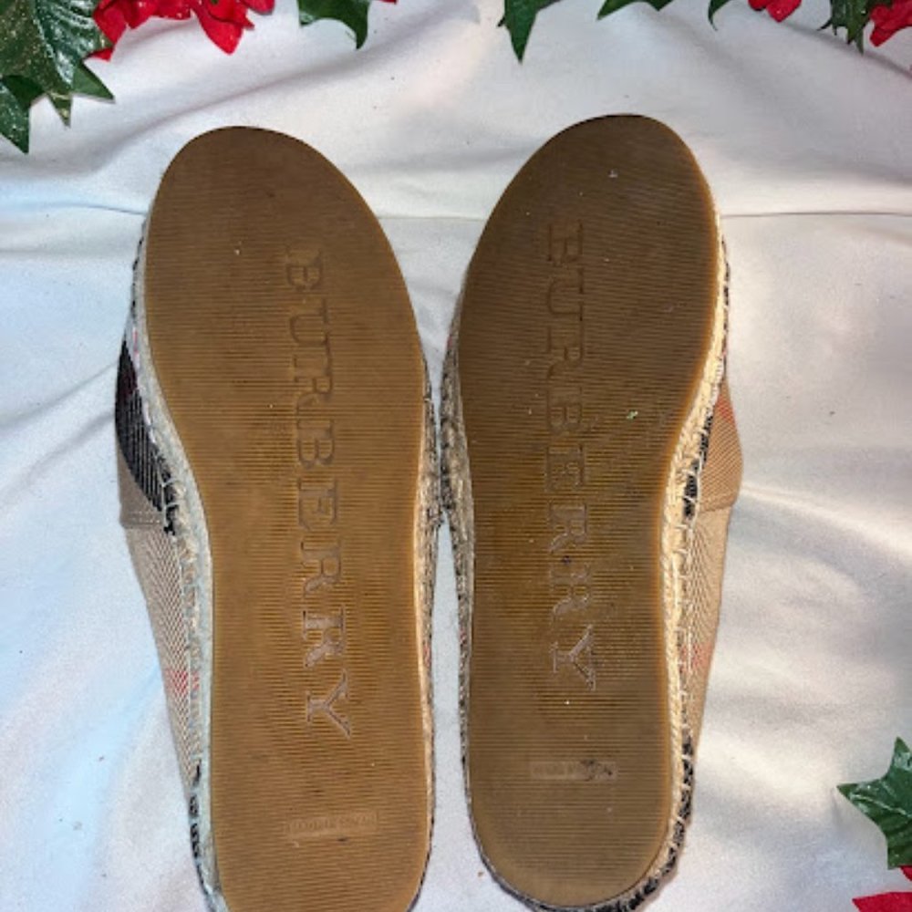 Burberry Nova Check Espadrilles - Picture 9 of 9